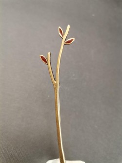 Fibule branche (Bronze brut)
