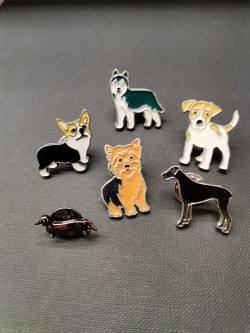 BRs Pin’s thème "chien"...